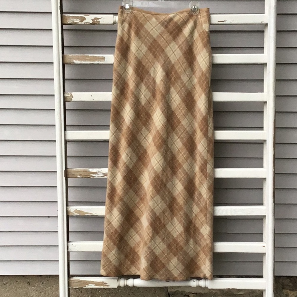 Wool skirt, maxi